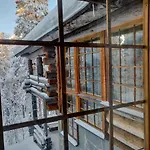 Log Tietotunturi Chalet Pyhätunturi